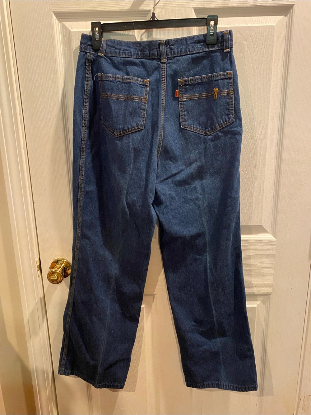 Relaxed Women's Dark Blue Denim Jeans